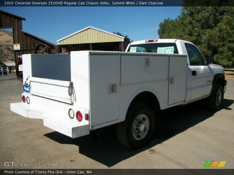 Summit White / Dark Charcoal 2003 Chevrolet Silverado 2500HD Regular Cab Chassis Utility