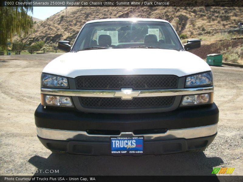 Summit White / Dark Charcoal 2003 Chevrolet Silverado 2500HD Regular Cab Chassis Utility