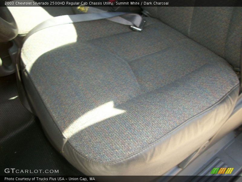 Summit White / Dark Charcoal 2003 Chevrolet Silverado 2500HD Regular Cab Chassis Utility
