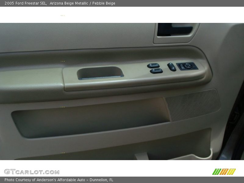 Arizona Beige Metallic / Pebble Beige 2005 Ford Freestar SEL