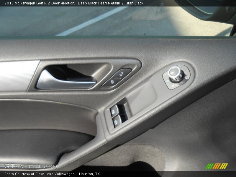 Deep Black Pearl Metallic / Titan Black 2013 Volkswagen Golf R 2 Door 4Motion