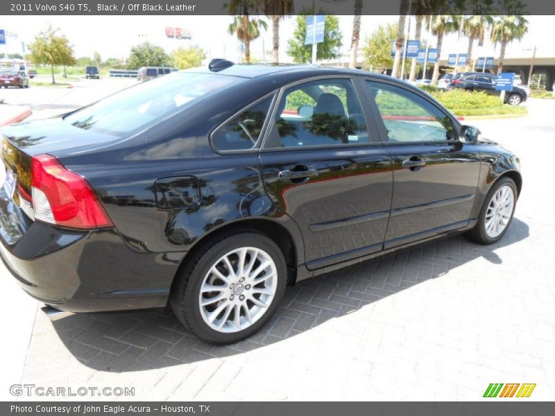 Black / Off Black Leather 2011 Volvo S40 T5