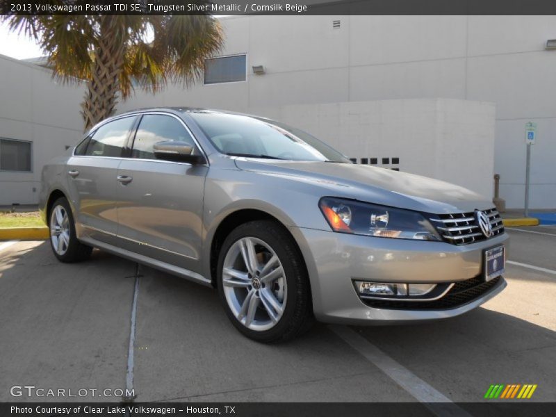 Tungsten Silver Metallic / Cornsilk Beige 2013 Volkswagen Passat TDI SE