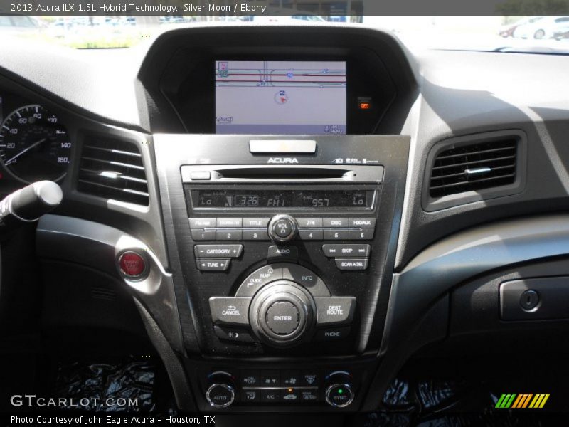 Controls of 2013 ILX 1.5L Hybrid Technology