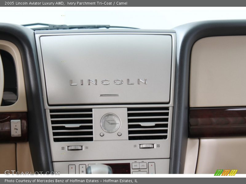 Ivory Parchment Tri-Coat / Camel 2005 Lincoln Aviator Luxury AWD