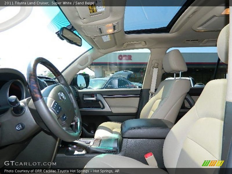 Super White / Sand Beige 2011 Toyota Land Cruiser