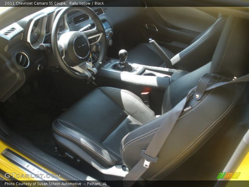 Black Interior - 2011 Camaro SS Coupe 
