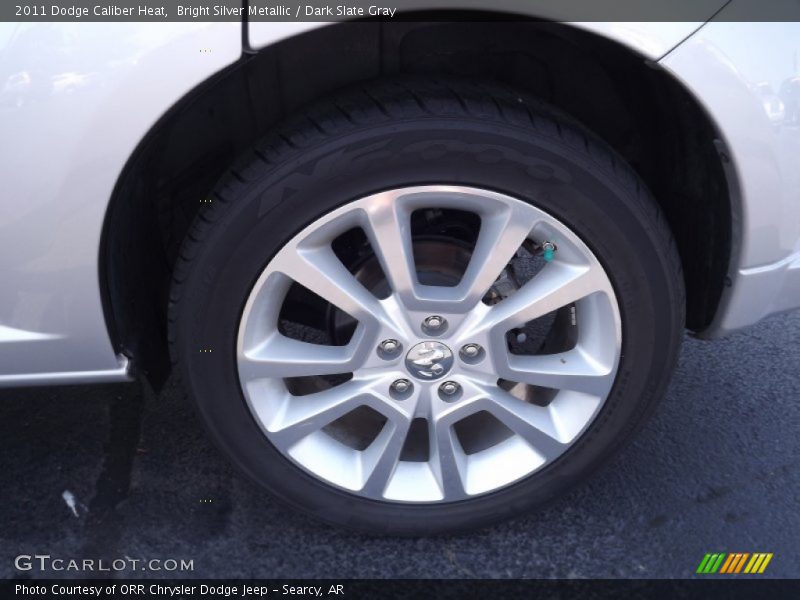 Bright Silver Metallic / Dark Slate Gray 2011 Dodge Caliber Heat