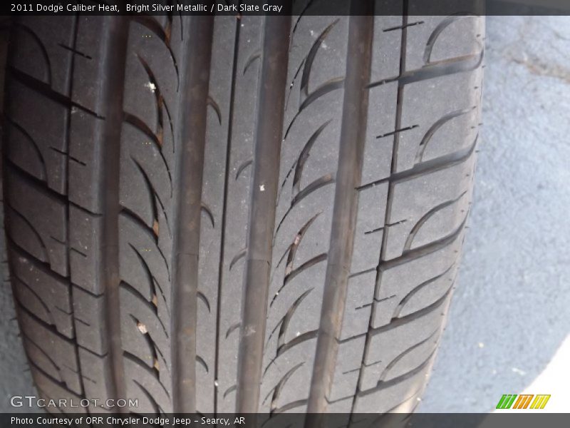 Bright Silver Metallic / Dark Slate Gray 2011 Dodge Caliber Heat