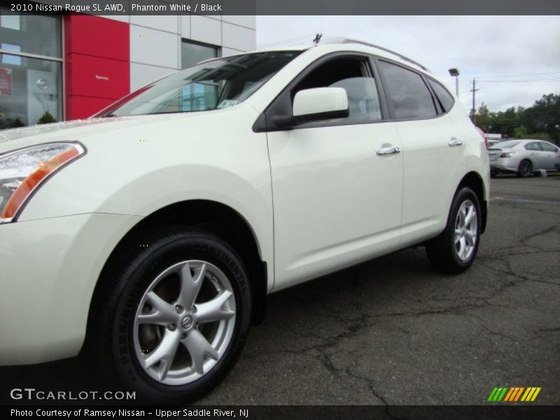 Phantom White / Black 2010 Nissan Rogue SL AWD
