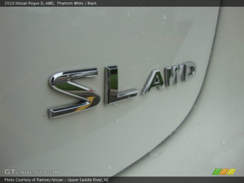 Phantom White / Black 2010 Nissan Rogue SL AWD