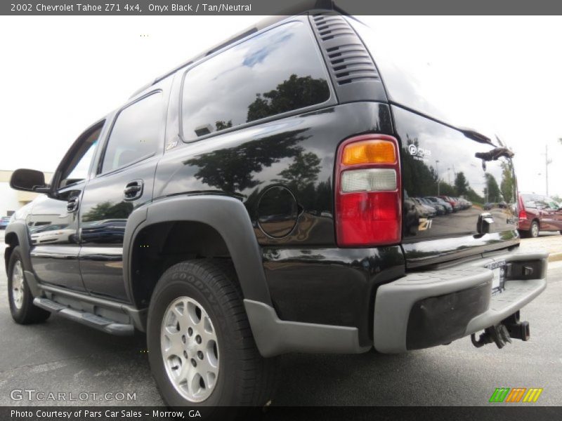 Onyx Black / Tan/Neutral 2002 Chevrolet Tahoe Z71 4x4