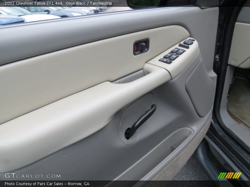 Onyx Black / Tan/Neutral 2002 Chevrolet Tahoe Z71 4x4
