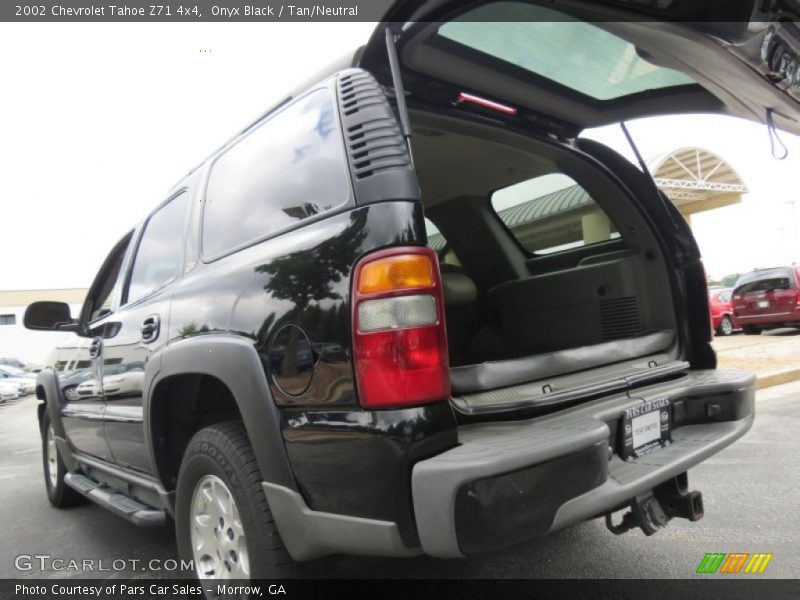 Onyx Black / Tan/Neutral 2002 Chevrolet Tahoe Z71 4x4