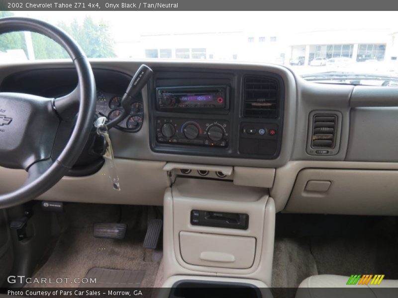 Onyx Black / Tan/Neutral 2002 Chevrolet Tahoe Z71 4x4