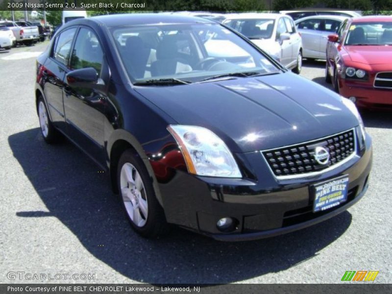 Super Black / Charcoal 2009 Nissan Sentra 2.0