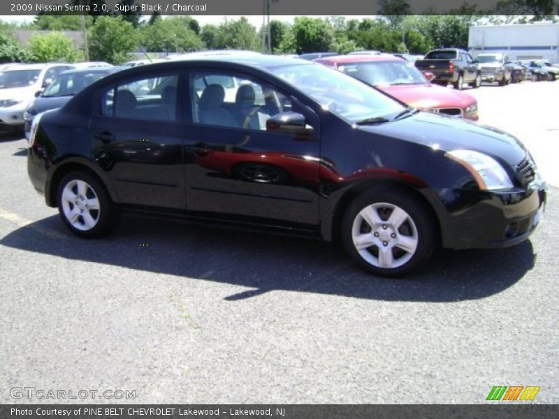 Super Black / Charcoal 2009 Nissan Sentra 2.0