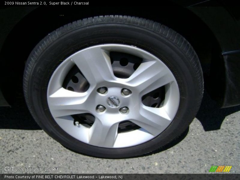 Super Black / Charcoal 2009 Nissan Sentra 2.0