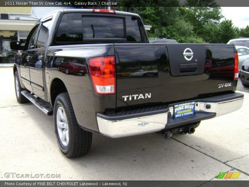 Galaxy Black / Charcoal 2011 Nissan Titan SV Crew Cab 4x4
