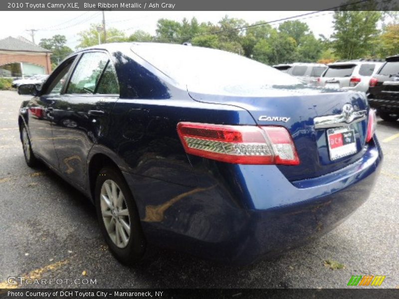 Blue Ribbon Metallic / Ash Gray 2010 Toyota Camry XLE