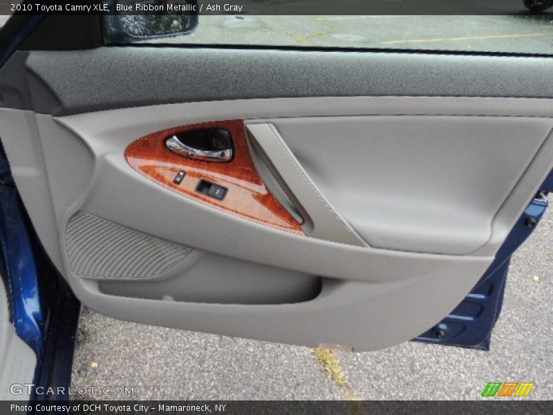 Blue Ribbon Metallic / Ash Gray 2010 Toyota Camry XLE
