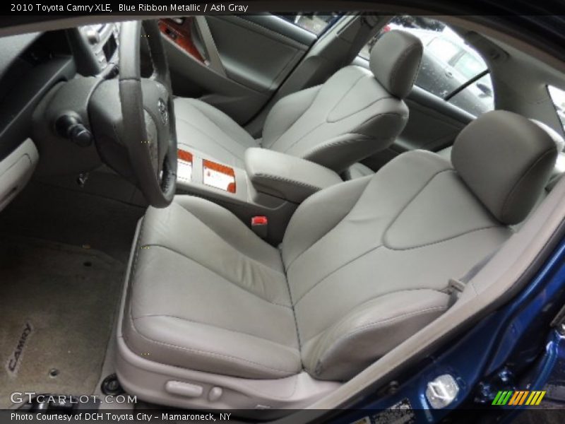 Blue Ribbon Metallic / Ash Gray 2010 Toyota Camry XLE