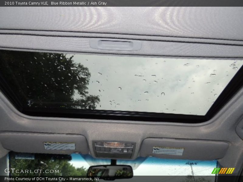 Blue Ribbon Metallic / Ash Gray 2010 Toyota Camry XLE