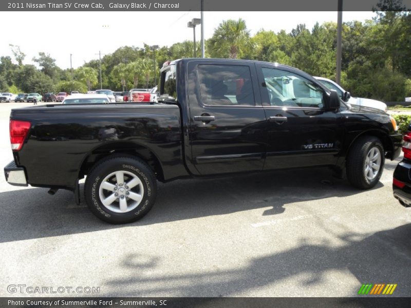 Galaxy Black / Charcoal 2011 Nissan Titan SV Crew Cab