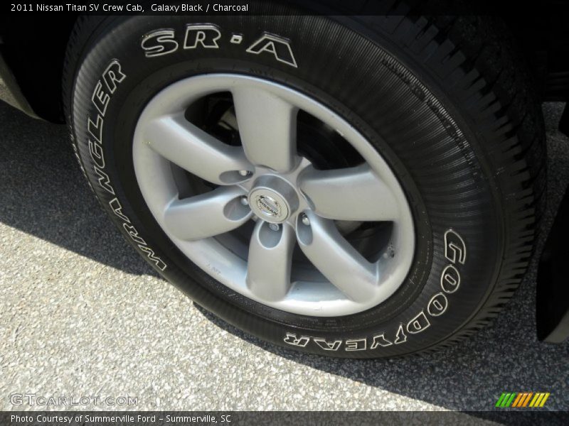Galaxy Black / Charcoal 2011 Nissan Titan SV Crew Cab