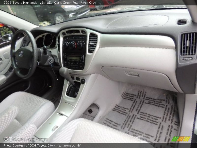 Oasis Green Pearl / Ash Gray 2006 Toyota Highlander V6 4WD