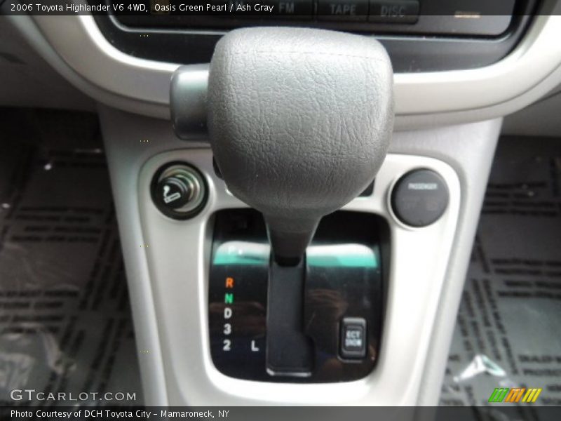 Oasis Green Pearl / Ash Gray 2006 Toyota Highlander V6 4WD