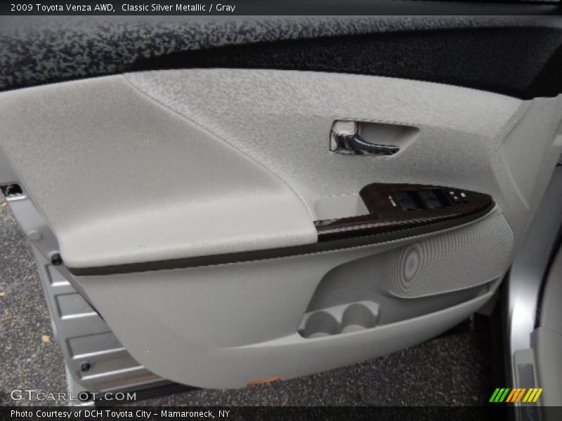 Classic Silver Metallic / Gray 2009 Toyota Venza AWD