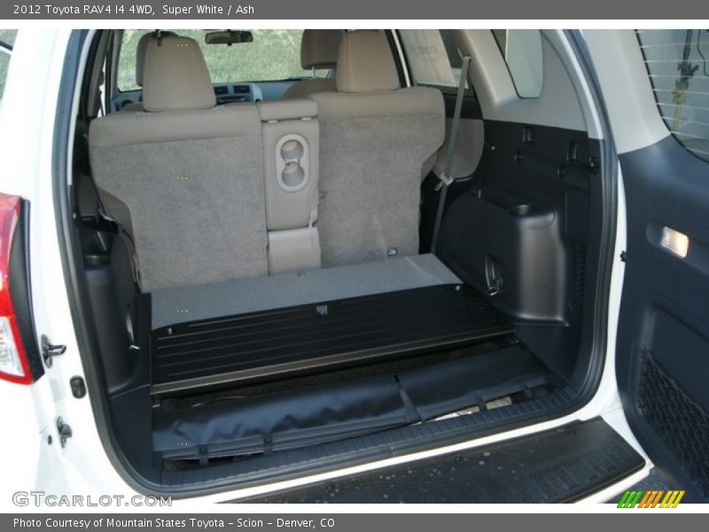 Super White / Ash 2012 Toyota RAV4 I4 4WD
