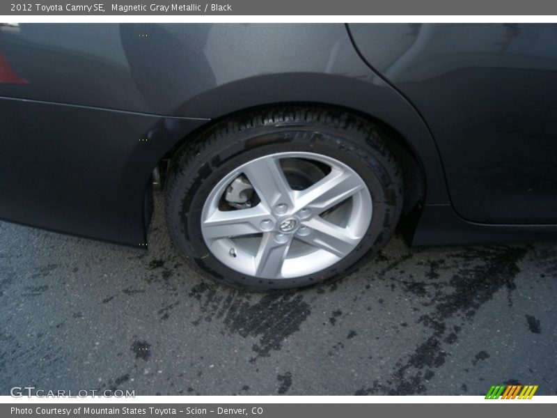 Magnetic Gray Metallic / Black 2012 Toyota Camry SE