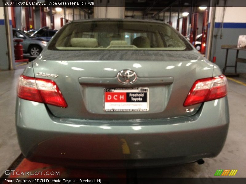 Aloe Green Metallic / Ash 2007 Toyota Camry LE