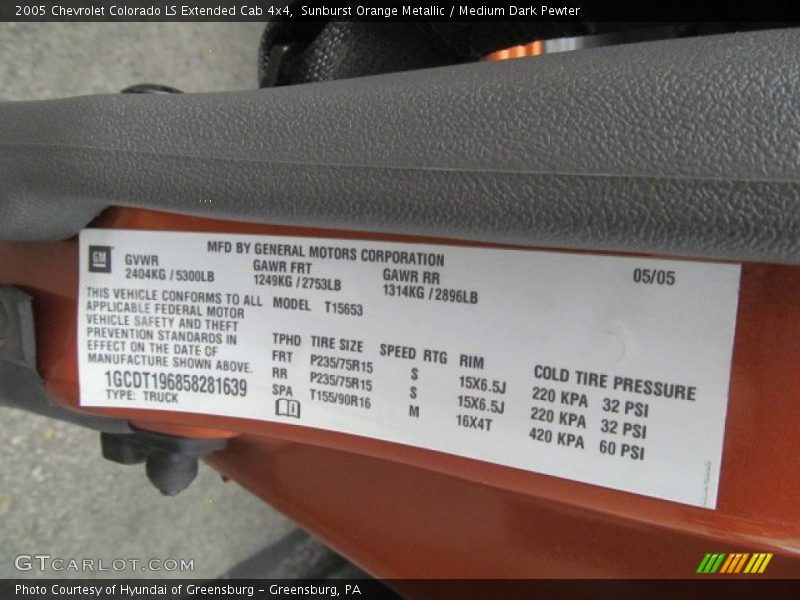 Sunburst Orange Metallic / Medium Dark Pewter 2005 Chevrolet Colorado LS Extended Cab 4x4