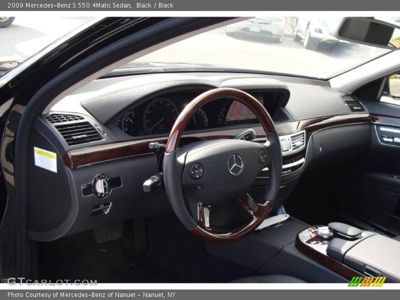 Black / Black 2009 Mercedes-Benz S 550 4Matic Sedan