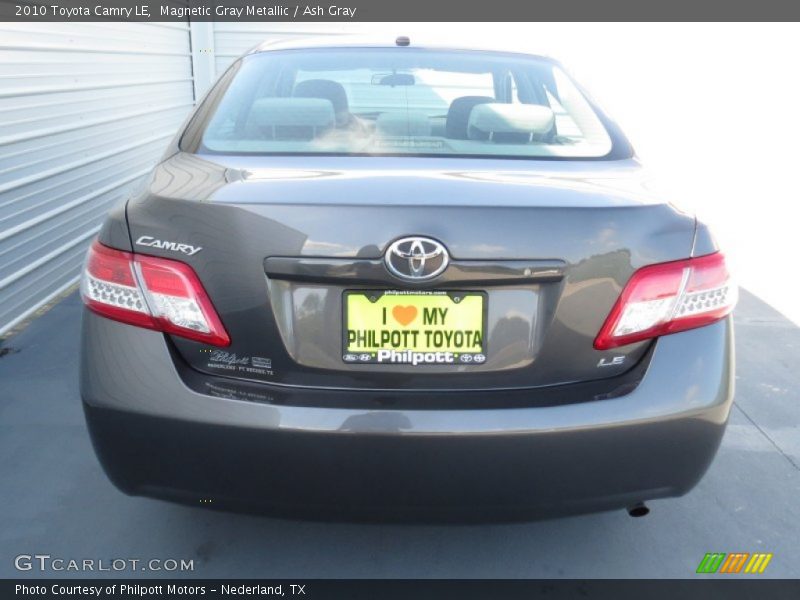 Magnetic Gray Metallic / Ash Gray 2010 Toyota Camry LE