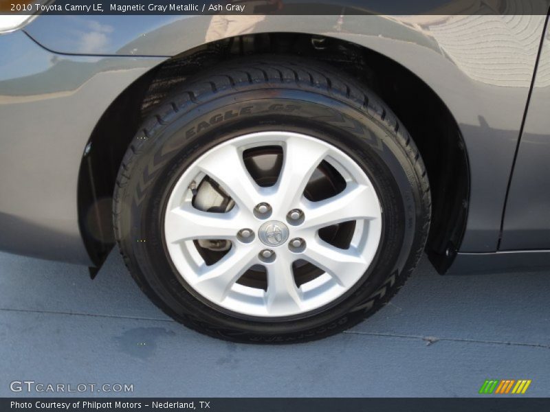 Magnetic Gray Metallic / Ash Gray 2010 Toyota Camry LE