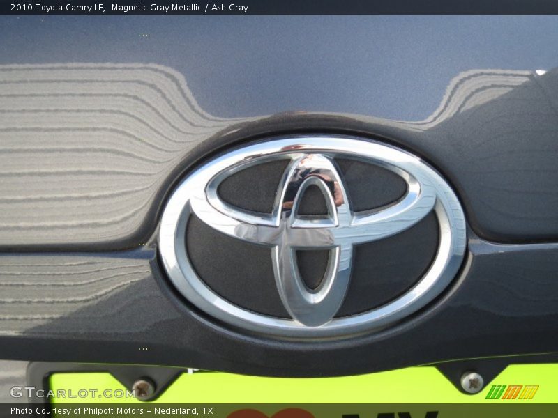 Magnetic Gray Metallic / Ash Gray 2010 Toyota Camry LE