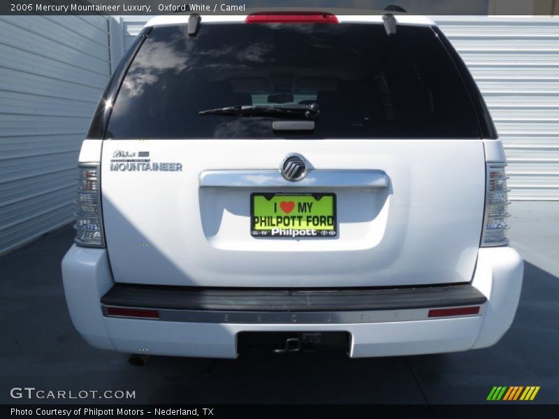 Oxford White / Camel 2006 Mercury Mountaineer Luxury