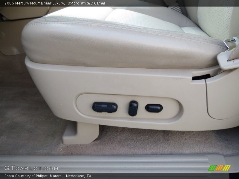 Oxford White / Camel 2006 Mercury Mountaineer Luxury