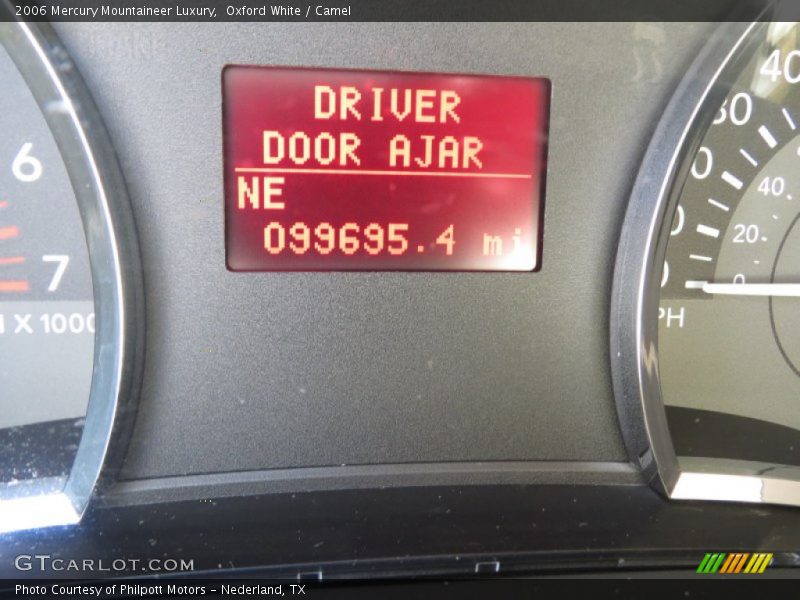 Oxford White / Camel 2006 Mercury Mountaineer Luxury