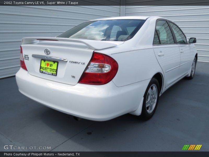 Super White / Taupe 2002 Toyota Camry LE V6