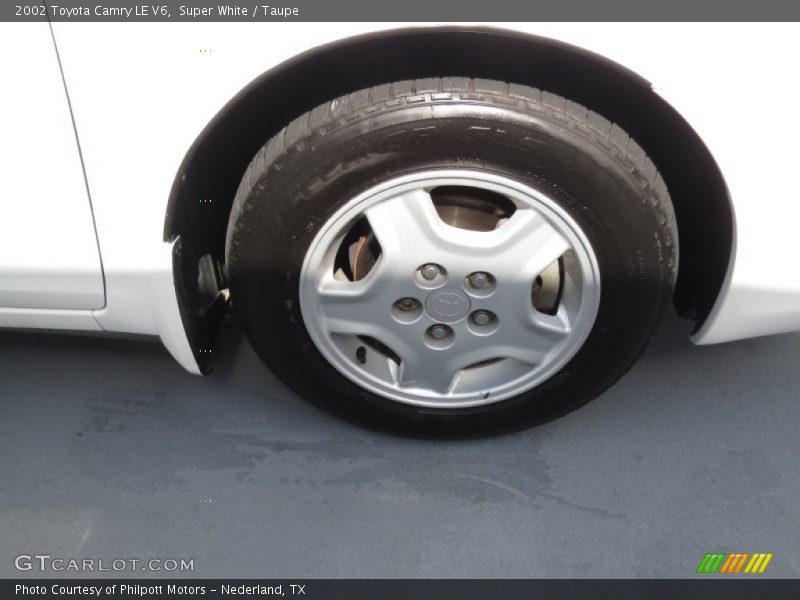 Super White / Taupe 2002 Toyota Camry LE V6