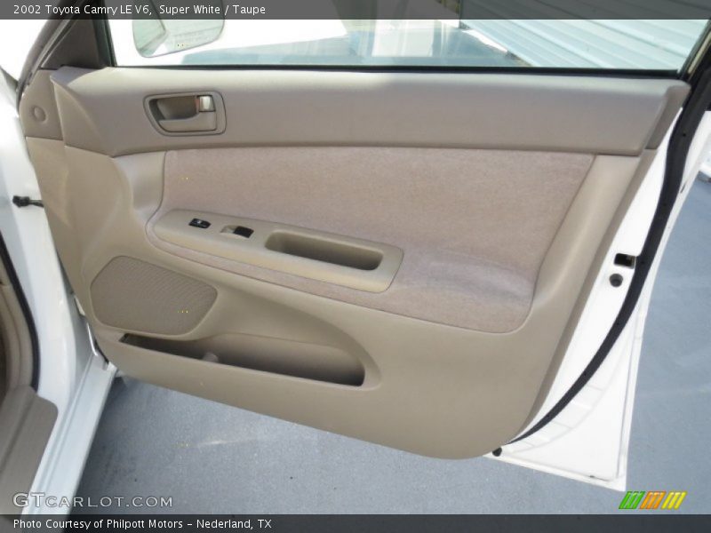 Super White / Taupe 2002 Toyota Camry LE V6