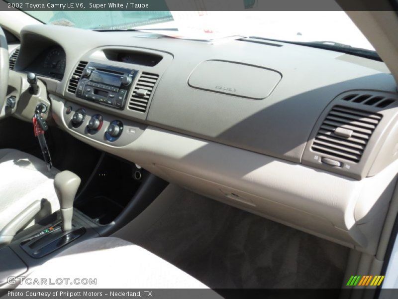 Super White / Taupe 2002 Toyota Camry LE V6