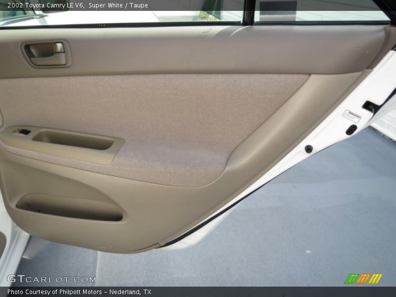 Super White / Taupe 2002 Toyota Camry LE V6