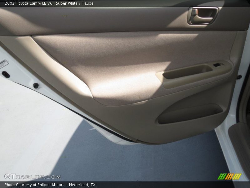 Super White / Taupe 2002 Toyota Camry LE V6