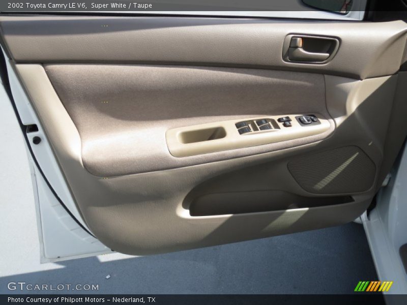 Super White / Taupe 2002 Toyota Camry LE V6